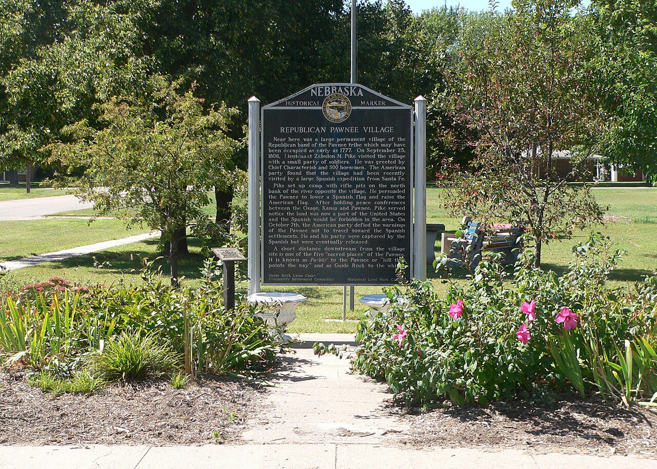 Guide_Rock,_Nebraska_Pike_marker Republican Pawnee Village Marker – State Street, Guide Rock, Webster County, Nebraska